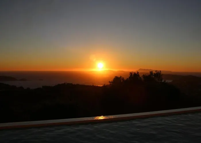 别墅 Sunset Sea View 3 *